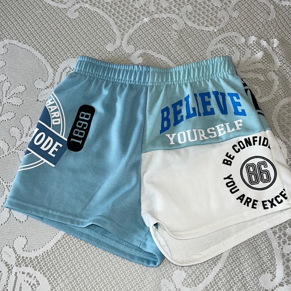 Tricolor shorts